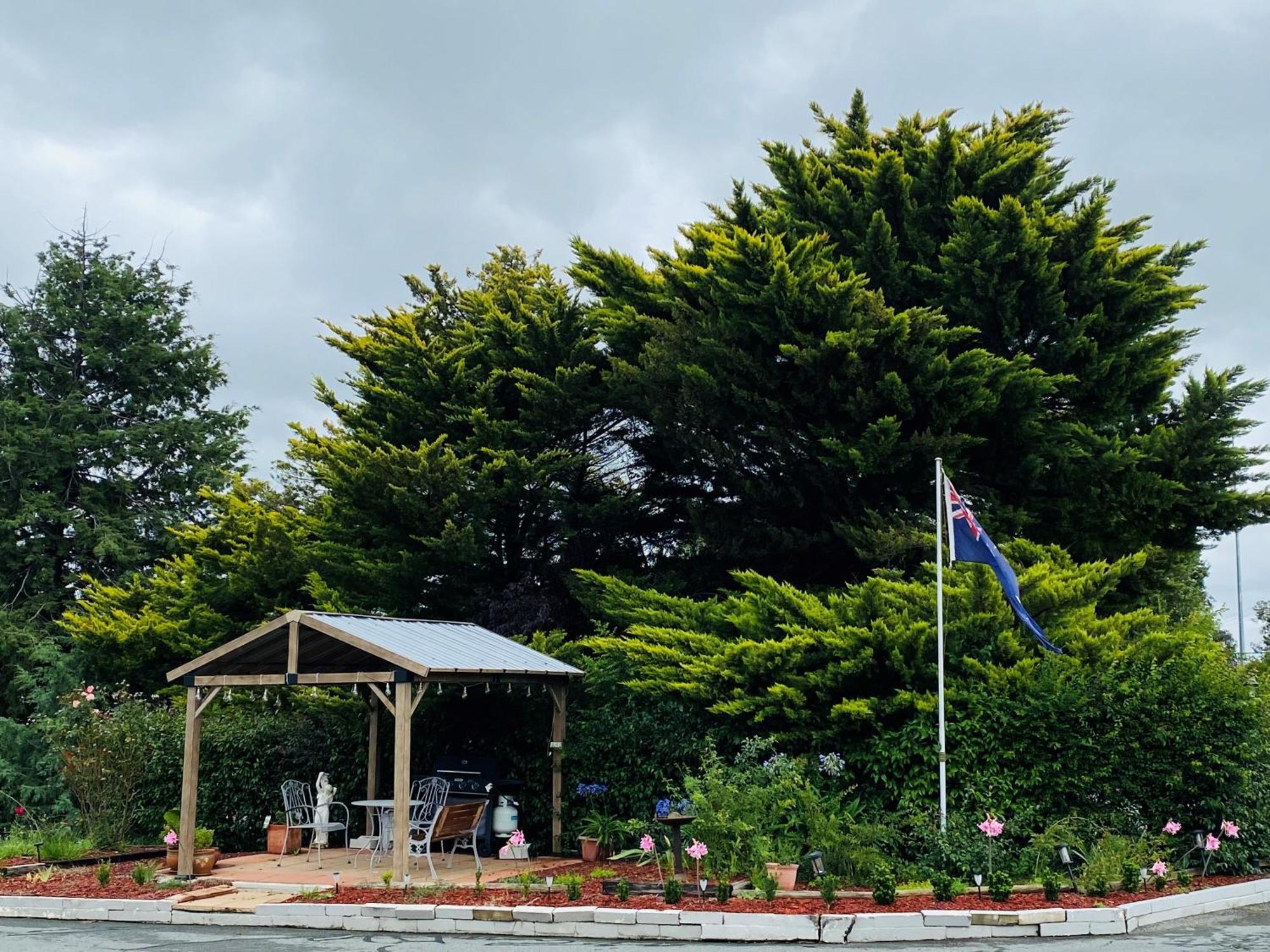 Colonial Lodge Motor Inn Yass Exterior photo